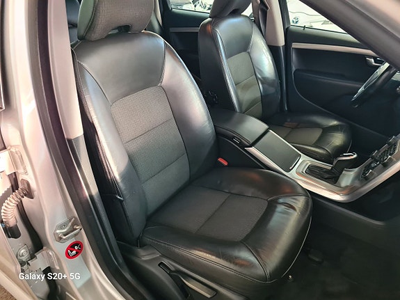 Volvo V70 12 of 12