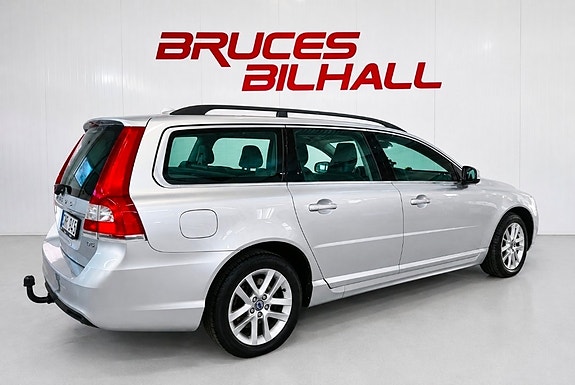 Volvo V70 4 of 12