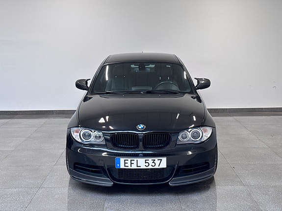 BMW 135i 2 of 5