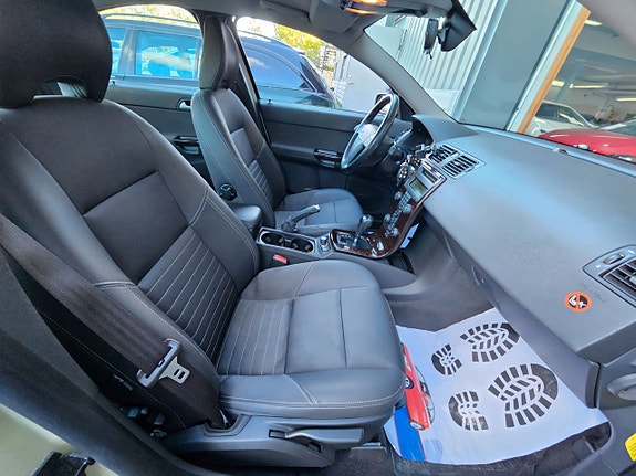 Volvo S40 9 of 13