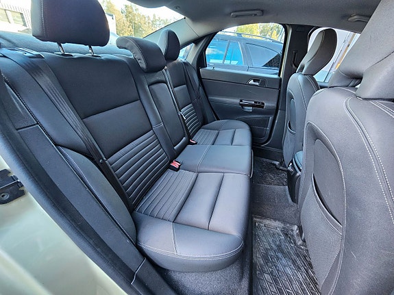 Volvo S40 11 of 13