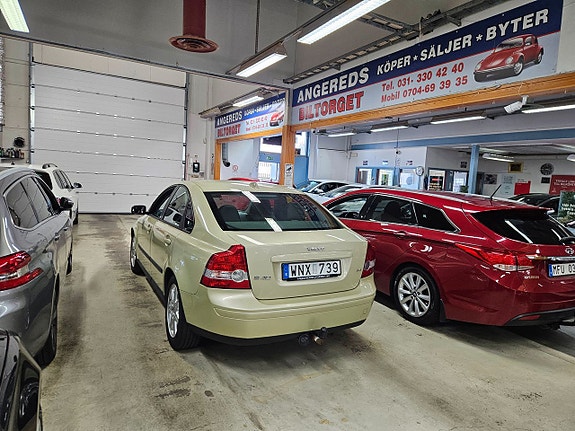 Volvo S40 8 of 13
