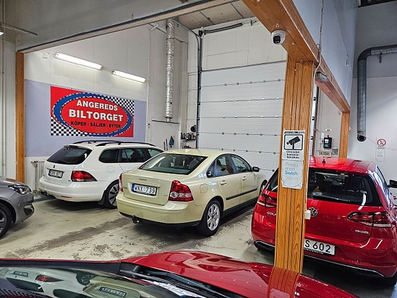 Volvo S40 3 of 13