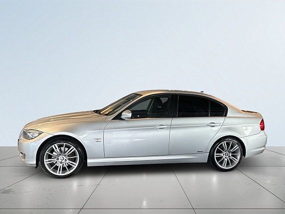 BMW 320 4 of 5
