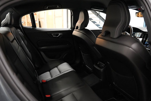 Volvo S60 25 of 26