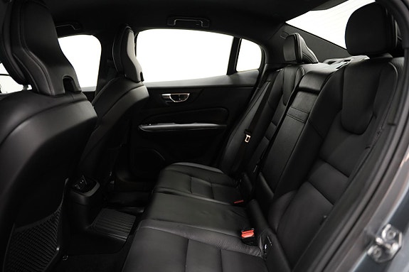 Volvo S60 23 of 26