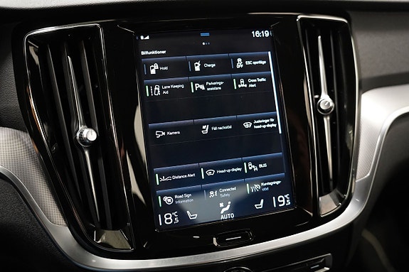 Volvo S60 21 of 26