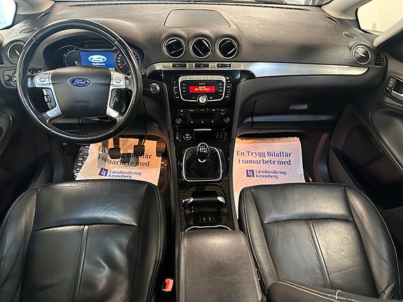Ford S-MAX 7 of 17