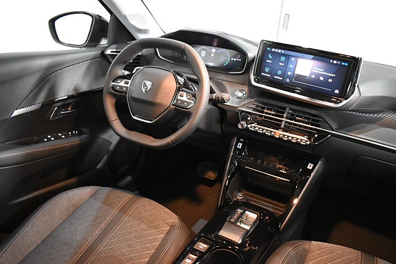 Peugeot 208 11 of 14