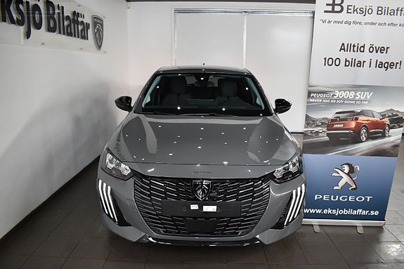 Peugeot 208 2 of 5