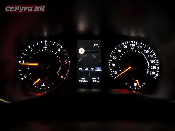 Renault Clio 17 of 18