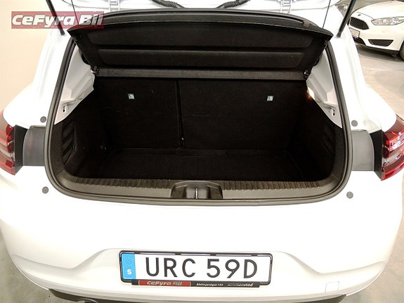 Renault Clio 16 of 18