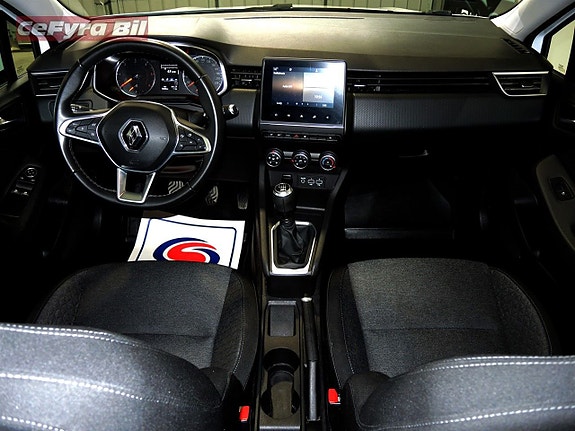 Renault Clio 10 of 18