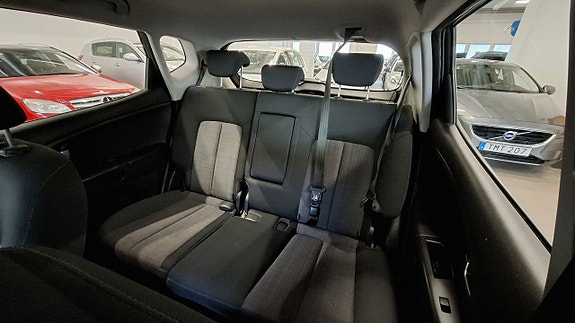 Kia Venga 18 of 22