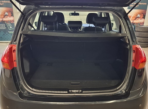 Kia Venga 11 of 22
