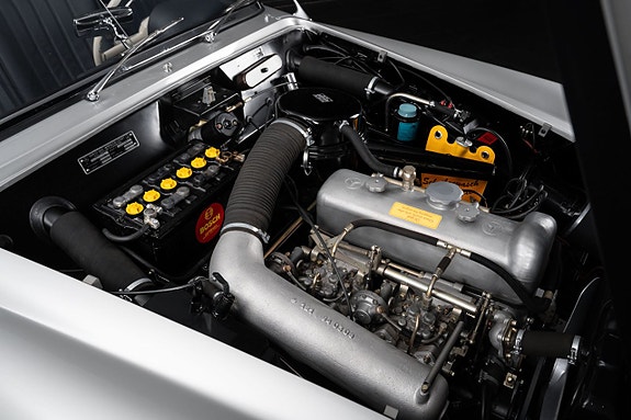 Mercedes-Benz 190 SL 9 of 22