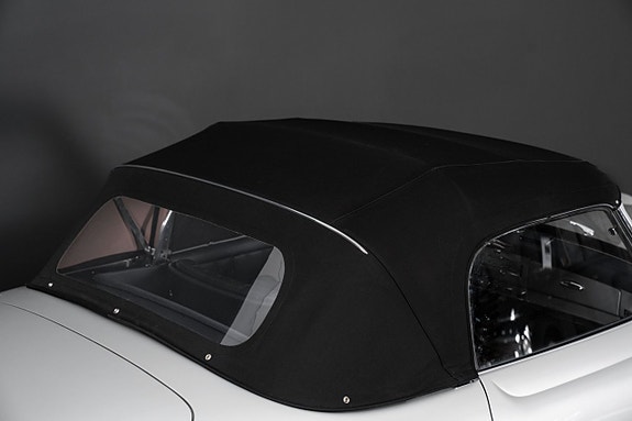 Mercedes-Benz 190 SL 18 of 22