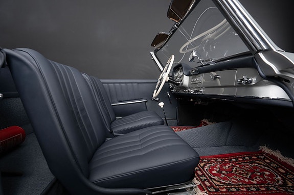 Mercedes-Benz 190 SL 6 of 22