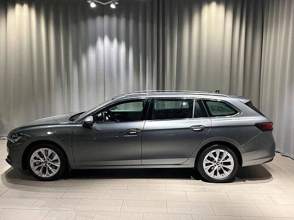 Skoda Superb 4 of 5