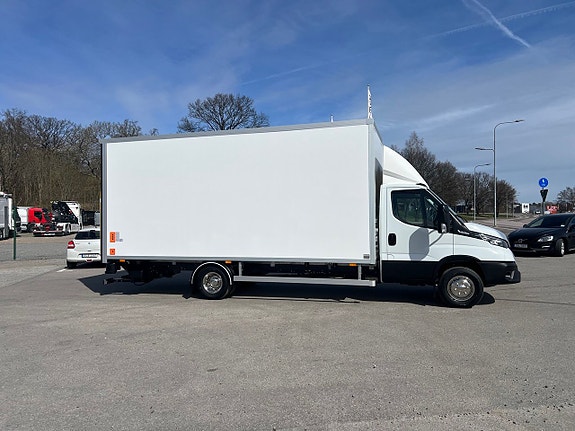 Iveco Daily 72C18 A8 Skåpbil Öppningsbarsida Fullutrustad 17 of 30