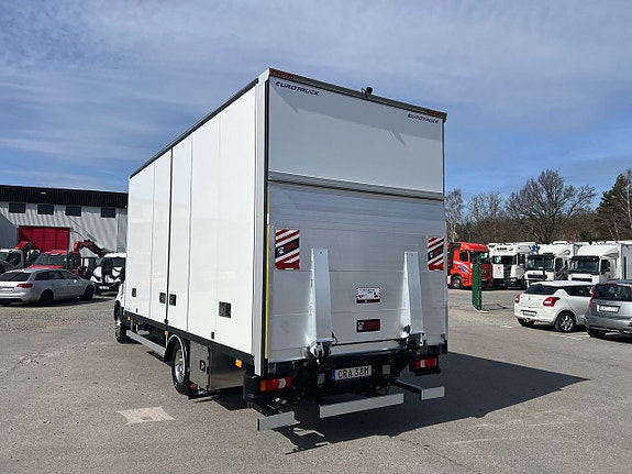 Iveco Daily 72C18 A8 Skåpbil Öppningsbarsida Fullutrustad 4 of 5