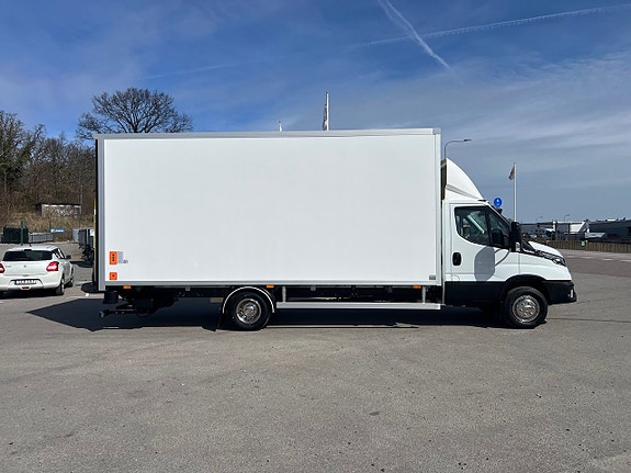 Iveco Daily 72C18 A8 Skåpbil Öppningsbarsida Fullutrustad 18 of 30
