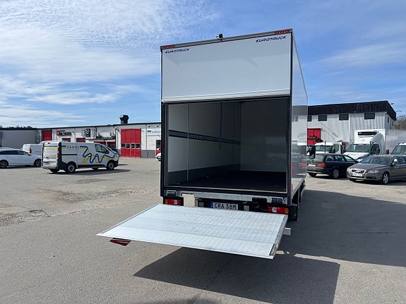 Iveco Daily 72C18 A8 Skåpbil Öppningsbarsida Fullutrustad 10 of 30