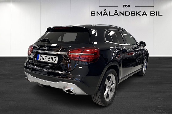 Mercedes-Benz GLA200 d 4 of 5