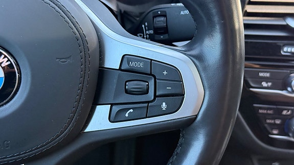 BMW 520 18 of 30