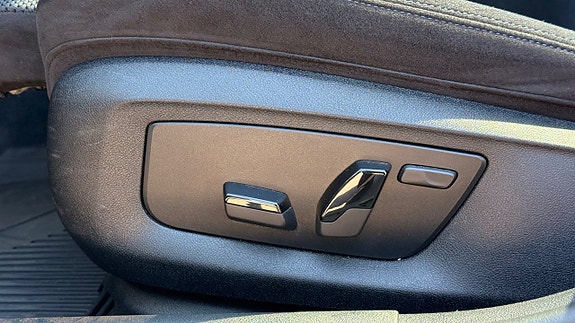 BMW 520 15 of 30