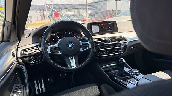 BMW 520 10 of 30