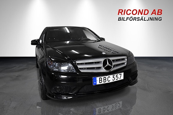 Mercedes-Benz C200 6 of 13