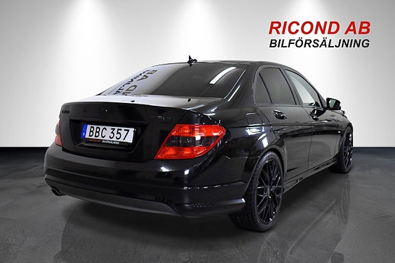 Mercedes-Benz C200 3 of 13