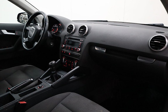 Audi A3 8 of 15