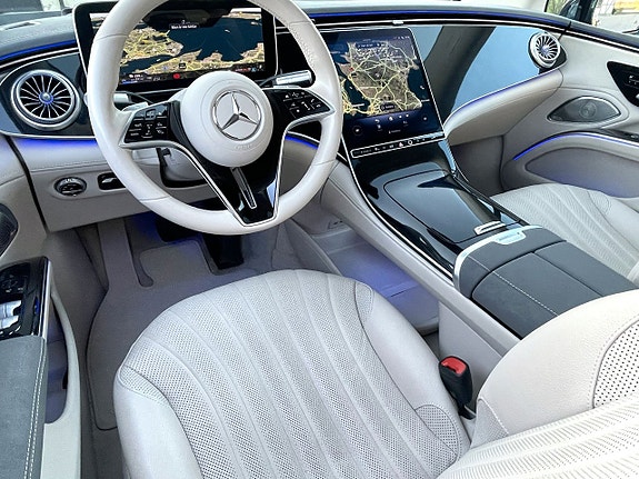 Mercedes-Benz EQS450+ 4 of 5