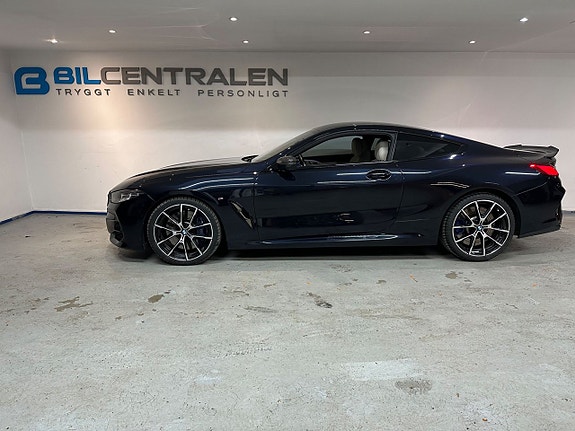 BMW M850i 11 of 29