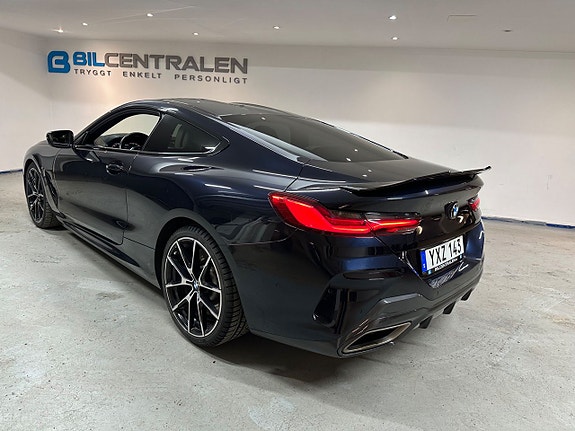 BMW M850i 7 of 29
