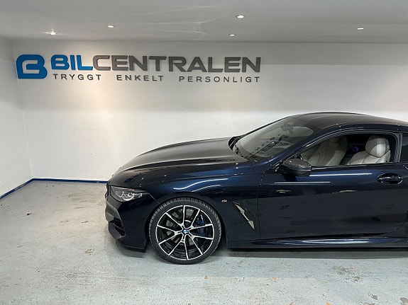 BMW M850i 12 of 29