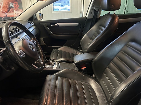 Volkswagen Passat Alltrack 7 of 19