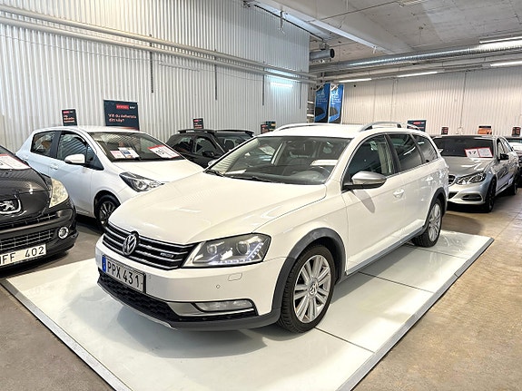 Volkswagen Passat Alltrack 4 of 14