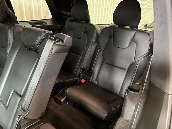 Volvo XC90 14 of 15