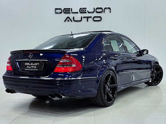 Mercedes-Benz E55 3 of 5