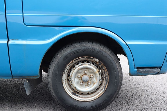 Toyota HiAce 10 of 26