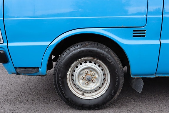 Toyota HiAce 8 of 26