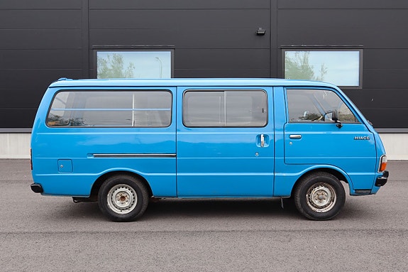 Toyota HiAce 14 of 26