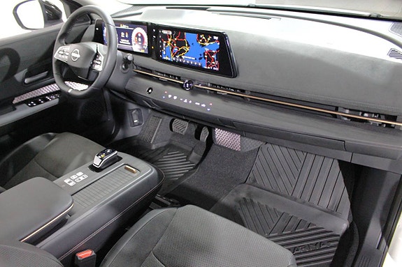 Nissan Ariya 9 of 25