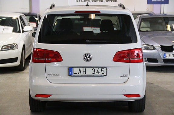 Volkswagen Touran 14 of 14