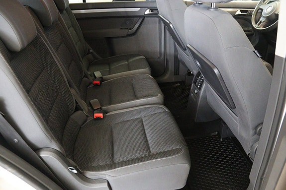 Volkswagen Touran 11 of 14