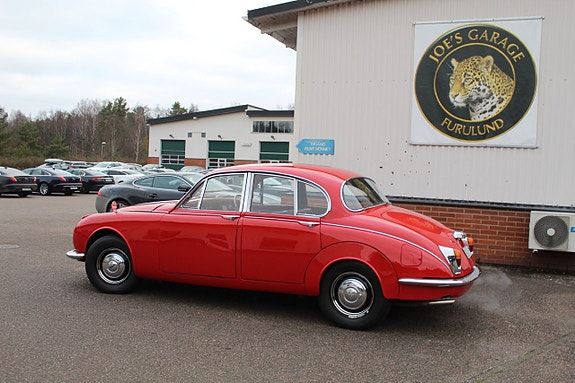 Daimler 2.5 Litre V8 2 of 23