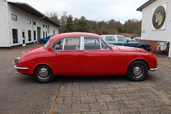 Daimler 2.5 Litre V8 5 of 23